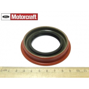 Сальник 714675 (5L2Z4L616AB) хвостовика передний/заднего моста Jeep Cherokee/ Grand Cherokee; Ford Explorer; Lincoln Aviator в магазине Авто Америка Красноярск
